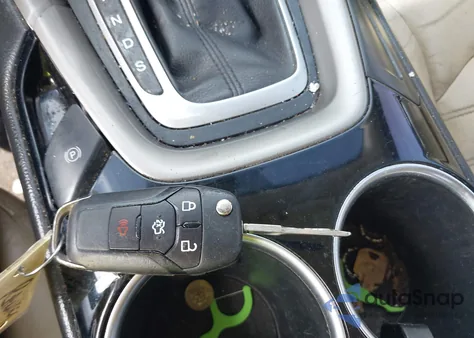 2013 Ford Fusion Se z USA, uszkodzony, nr VIN 3FA6P0HR9DR265651